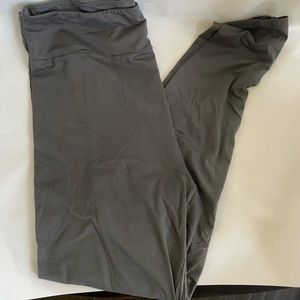 LuLaRoe Solid Gray leggings